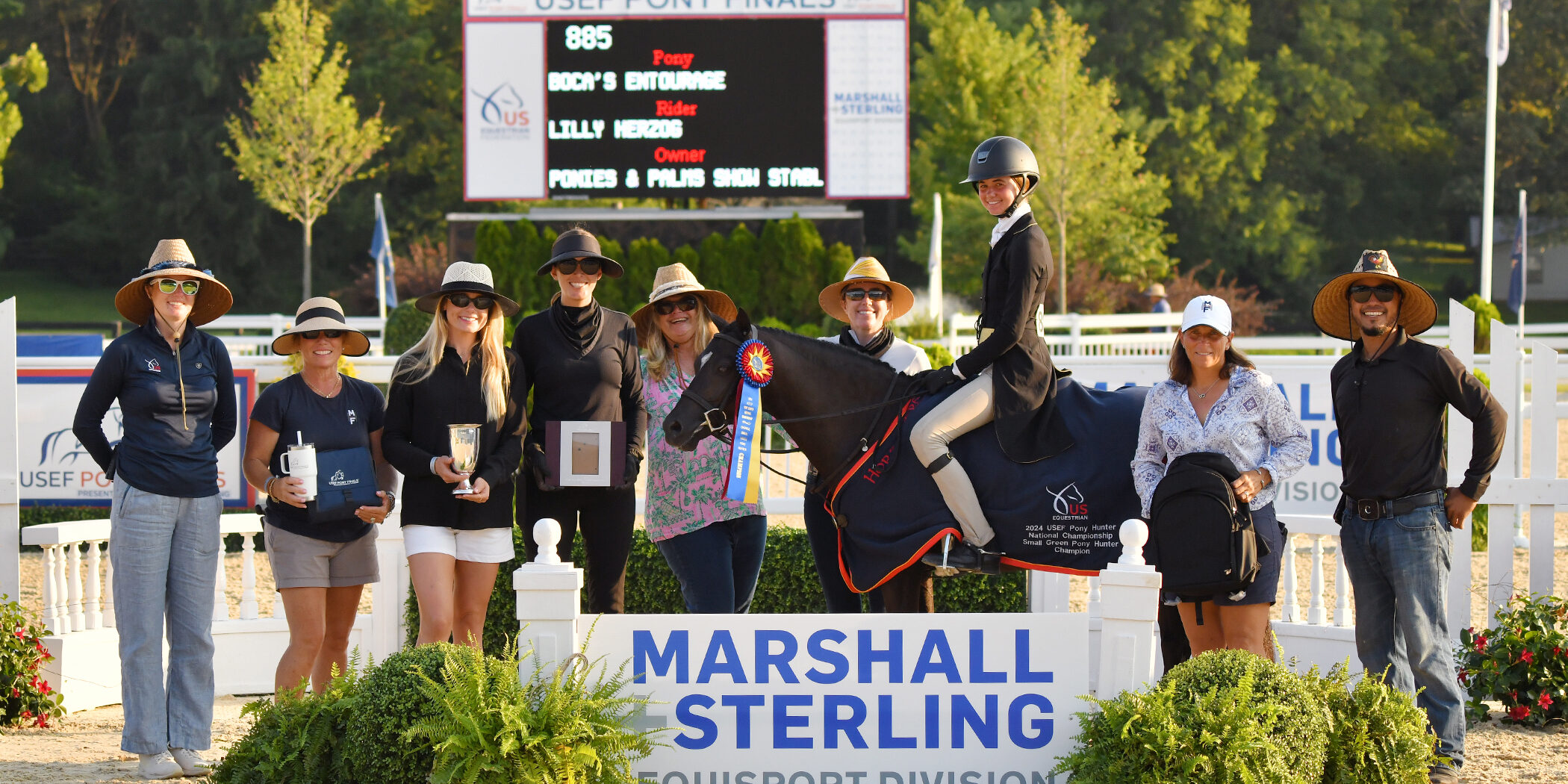 LAB_7954BocasEntourage_front